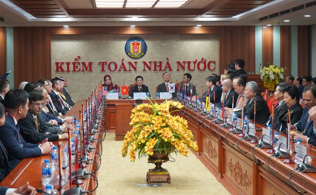 Trưởng đoàn 46 SAI tham dự Đại hội ASOSAI 14 thăm trụ sở KTNN Việt Nam