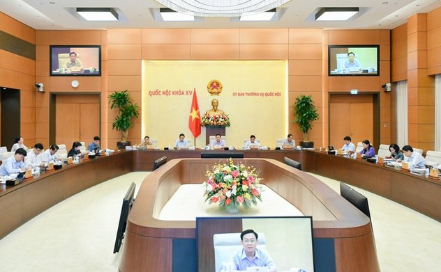 Ủy ban Thường vụ Quốc hội cho ý kiến về Luật Đấu thầu (sửa đổi)