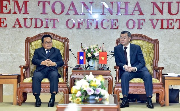 Ủy viên Ban chấp hành Trung ương Đảng, Phó Tổng Kiểm toán nhà nước phụ trách Ngô Văn Tuấn tiếp xã giao Đoàn Chủ tịch Kiểm toán nhà nước Lào